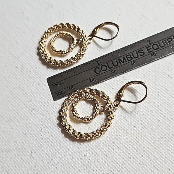 Joan Rivers Pierced Earrings - Picture 4 of 4